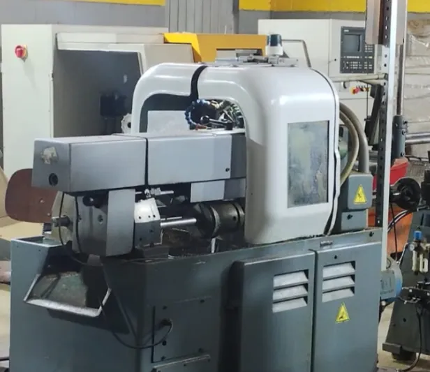 Produzimos em escala com flexibilidade e oferecemos peças técnicas sob demanda