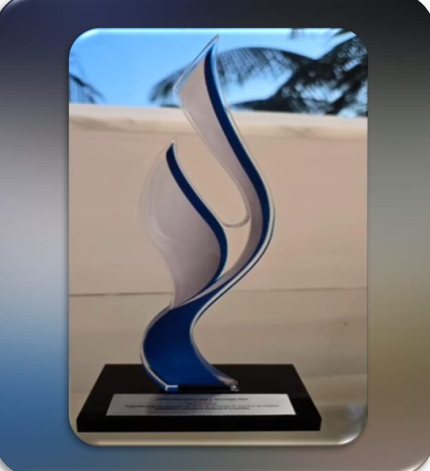 A equipe GASMAN desenvolveu uma tinta para repintura de vasilhames, essa tinta é reciclada e feita a partir do composto (borra) liberado na cabine de pintura